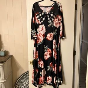R&B Collection black floral dress 1X